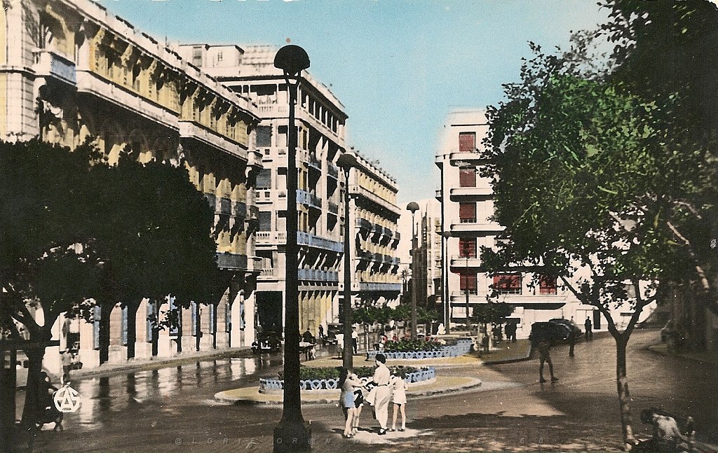162-La Place des Victoires.JPG